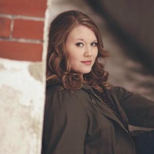 Meet your Posher, Lacy